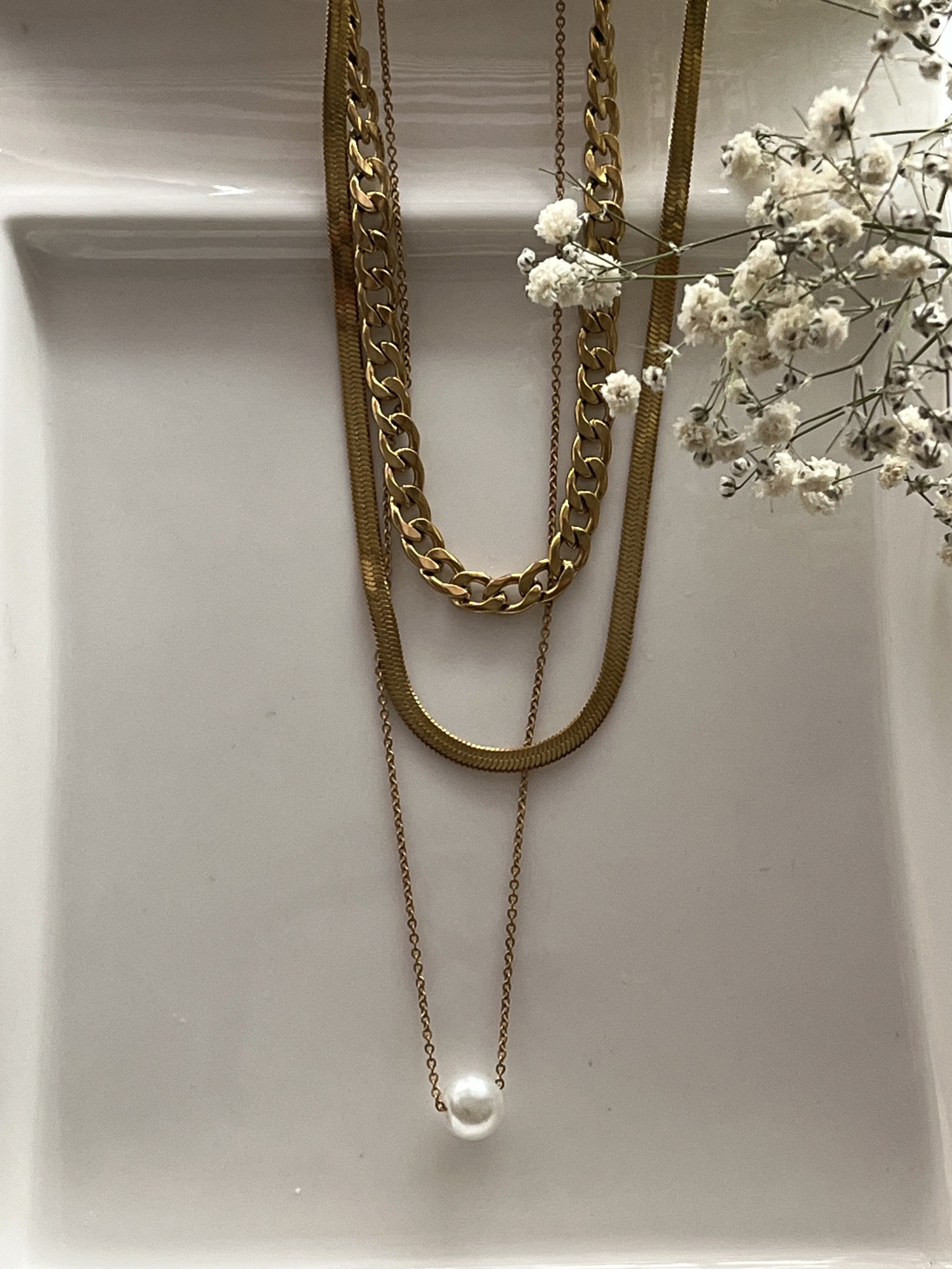 گردنبند سه زنجیره ماری و مرواریدی