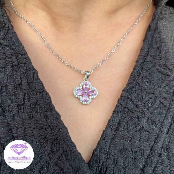 گردنبند زنانه گل صورتی | کد 2074