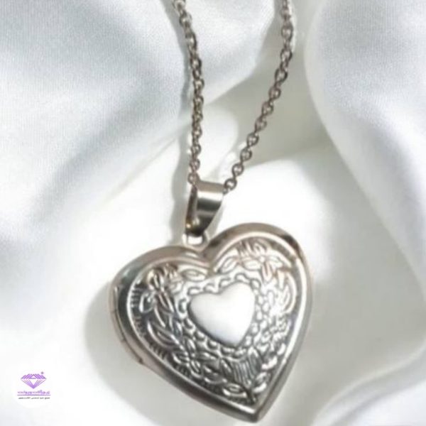 گردنبند لاکت مدل قاب قلب طرحدار | کد 10308